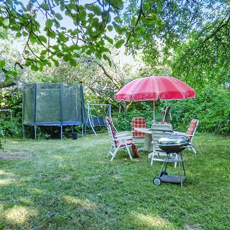 1 Bedroom Amazing Home In Arzberg Arzberg (Bavaria)